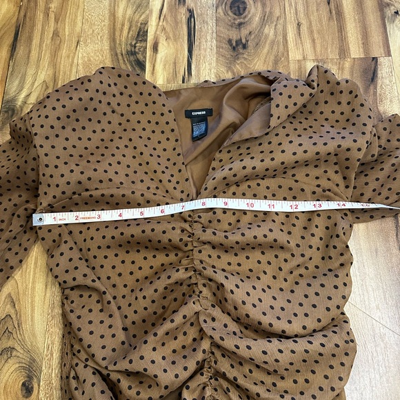 Express Polka Dot Ruched Blouse Womens S Brown Shoulder Pad Puff Sleeve Top - Picture 6 of 8